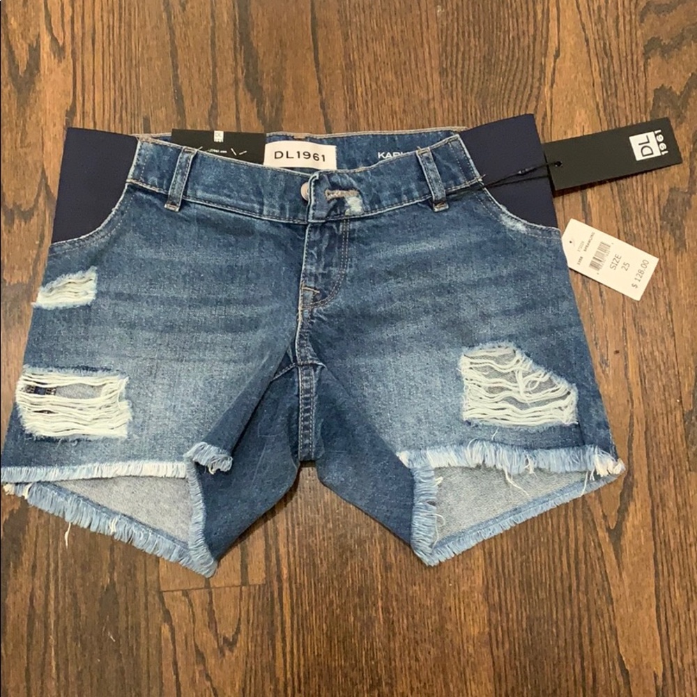 DL 1961 Maternity Jean Short